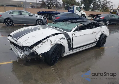 2013 Ford Mustang V6 из США, поврежденный, VIN 1ZVBP8EM2D5203685